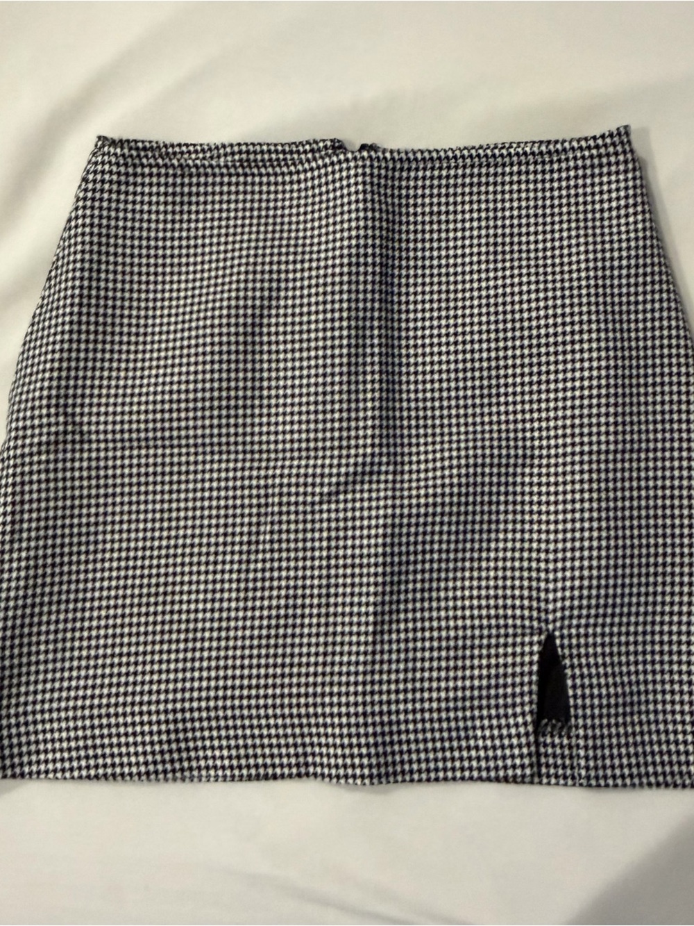 Brandy Melville Black & White Houndstooth Mini Skirt